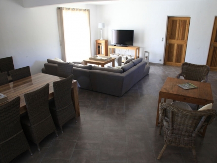 Location Appartement rénové 5 pièces Aix-en-Provence (13090) - Proche commerces